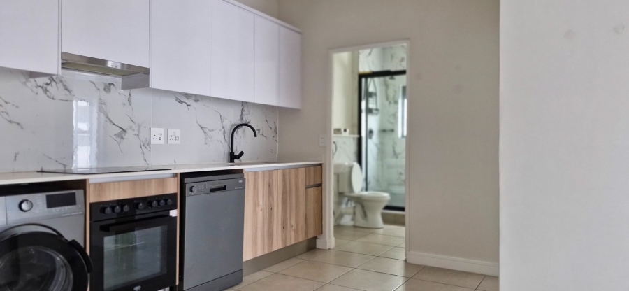 1 Bedroom Property for Sale in Sandown Western Cape